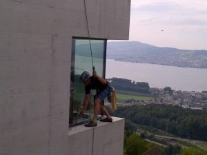 Fensterreinigung mit Sicherheit MeinePerle.ch